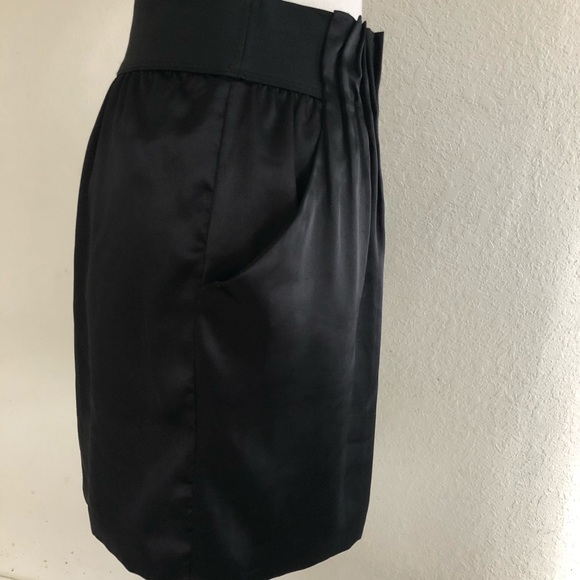 Arden B Black Mini Satin Skirt Size S - Picture 4 of 5